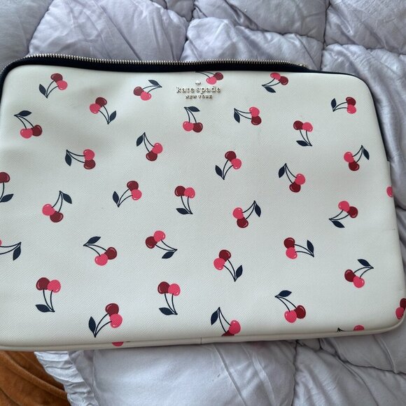 KATE SPADE Cherries universal laptop sleeve - Picture 3 of 5